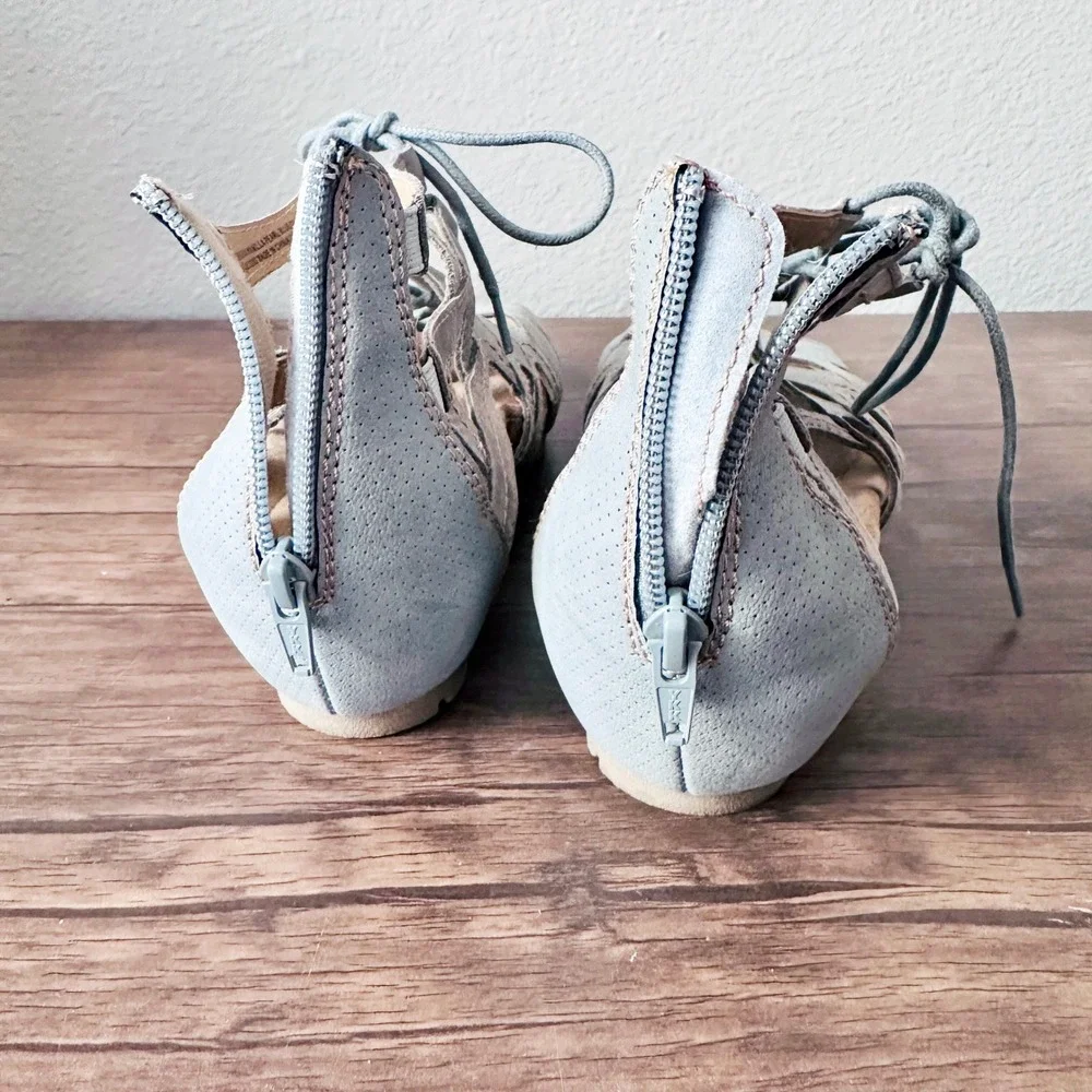 Earth Origins Kendra Kamilla Pearl Blue Gladiator Wedge Sandals Women's Size 9.5